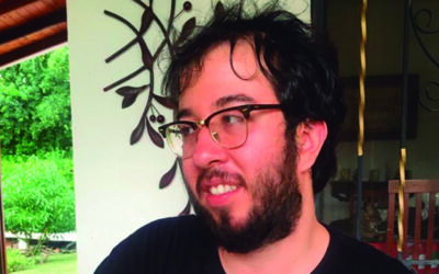 Entrevista a Mauricio López, autor del libro Conversación en Perish Garden