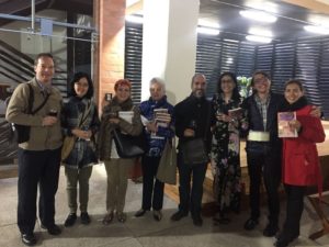 Alejandra Navas junto al público. Editoriales actuales de España, Adarve