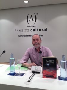 Jesús Almenar en Ámbito Cultural El túnel de las esferas. Editorial Adarve, Editoriales tradicionales de España