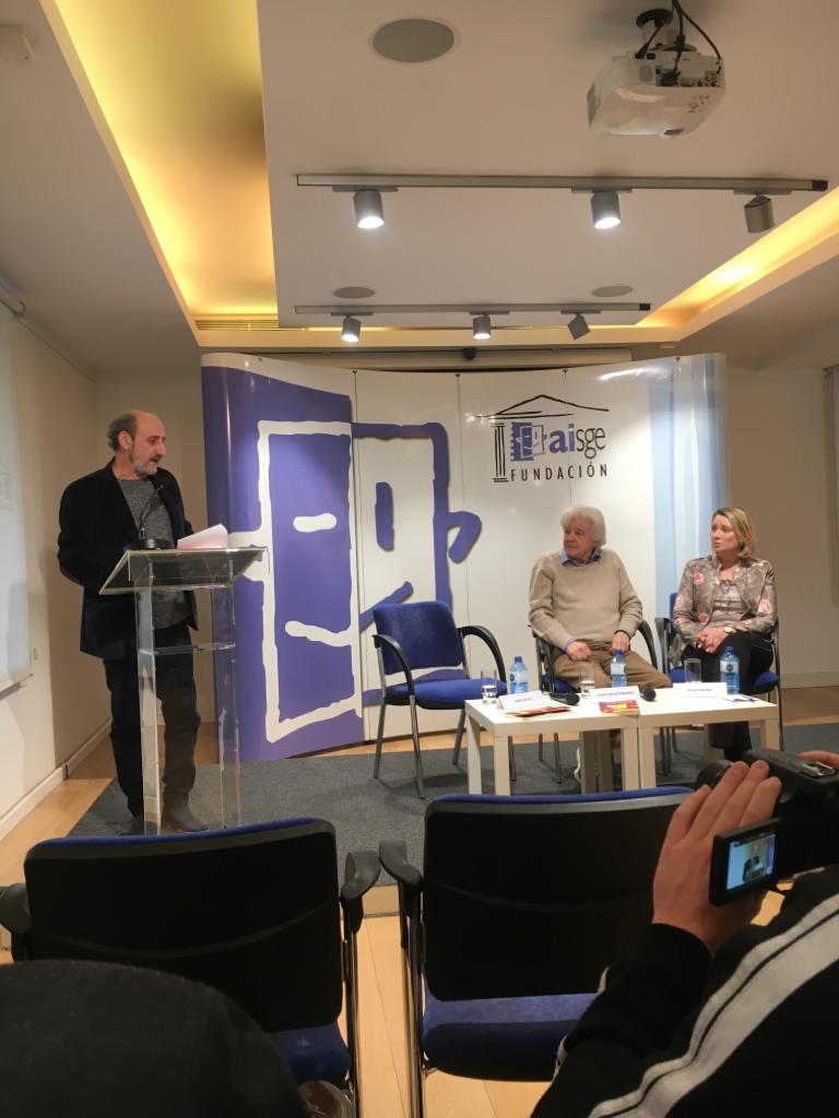 Presentación Juan Carlos Ordóñez Versos luminosos. Editorial Adarve, Editoriales de España