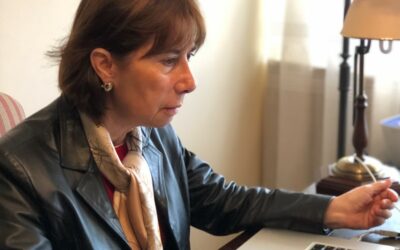 Entrevista a Isabel Coma, autora del libro La luna se tiñó de rojo