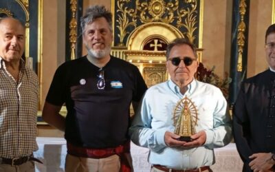 LA COMUNIDAD ARGENTINA EN ESPAÑA INVITA AL AUTOR DE «LA COLIMBA DE LOS LEONES» EN LA CELEBRACIÓN DE SU FESTIVIDAD