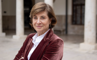 Entrevista a Cristina Pechuán, autora del libro A las infantas, mis hijas