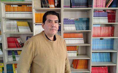 Entrevista a Richard Araya, autor del libro COVID-19 y el estallido social